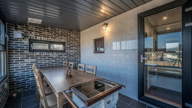 머물다 풀빌라의 조식 뷔페 장면