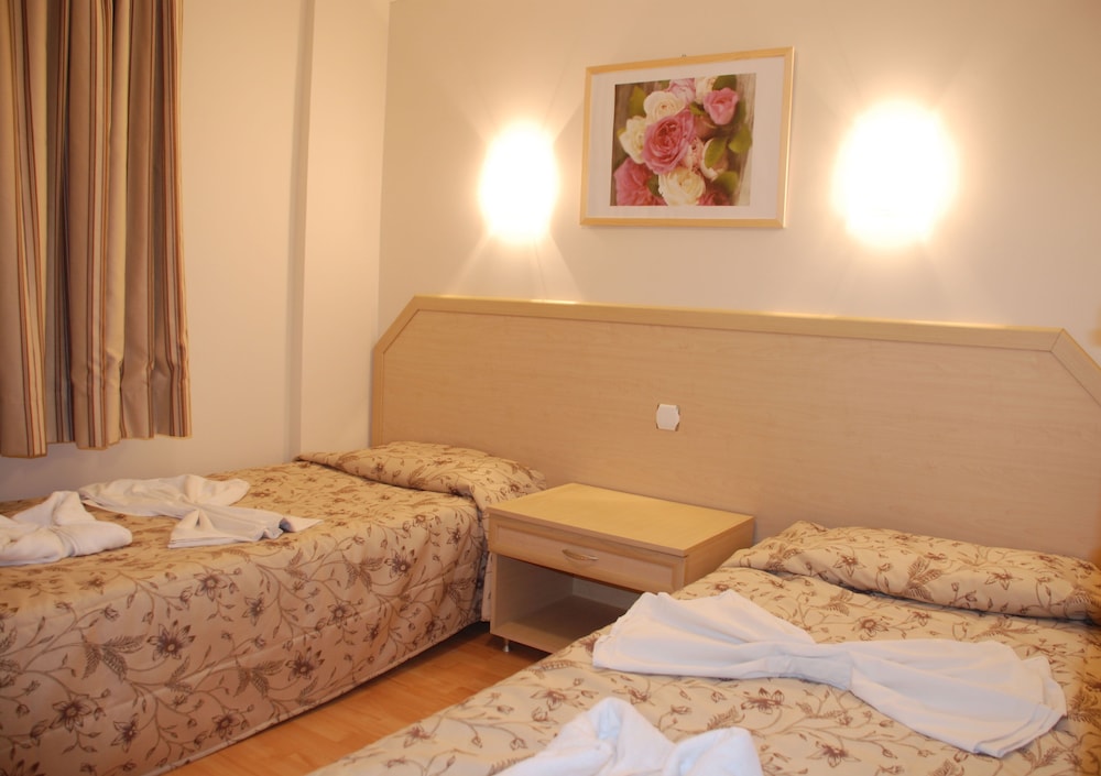 Tuntas Suites Altinkum