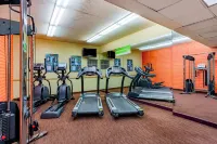 La Quinta Inn & Suites by Wyndham Raleigh Crabtree - Kuntosalit