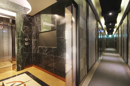 Geojedo Gohyeon Pharaoh Hotel Отели рядом с достопримечательностью «Коджедо»