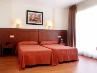 Hotel Mayna