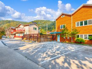 Gapyeong Rainbow Pension