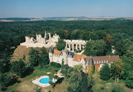 Chateau de Fere Hotel and Spa Отели в г. Курсель-Сюр-Вель