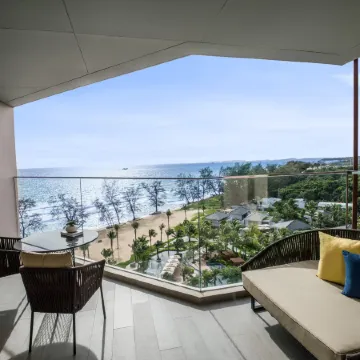 Crowne Plaza Phu Quoc Starbay by IHG Отели рядом с достопримечательностью «Van beach»