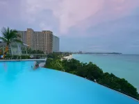Guam Reef Hotel - Beach