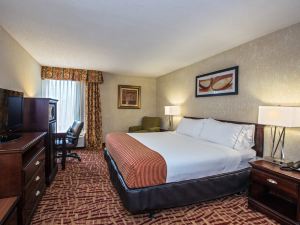 Holiday Inn Express & Suites Corinth