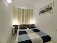 Titti (GLA133) Hotels in Gera Lario