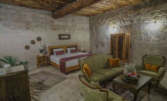 Kalsedon Cave Suites