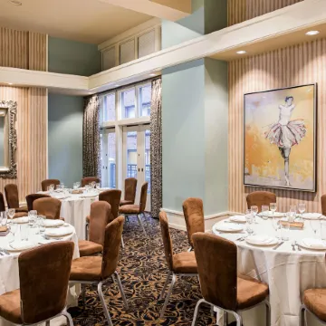 The Alexis Royal Sonesta Hotel Seattle Отели рядом с достопримечательностью «Пляз Алки»