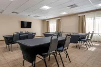 Comfort Inn & Suites Hotels in Lake Crystal