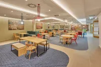 Hampton by Hilton Barcelona Fira Gran Via - Breakfast