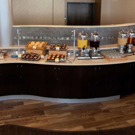 DoubleTree by Hilton Bemidji Отели в г. Бемиджи
