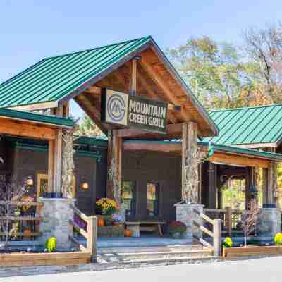 Baymont by Wyndham Bartonsville Poconos Hotel Exterior