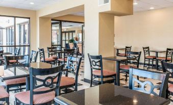 Quality Inn & Suites - Mattoon