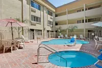 Days Inn by Wyndham West Covina Hôtels à : Covina
