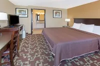 Travelodge by Wyndham Newport - 2-Star