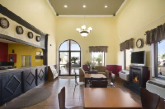 巴吞魯日-I-12速8酒店