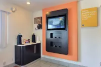 Motel 6 Corpus Christi, TX - East - North Padre Island