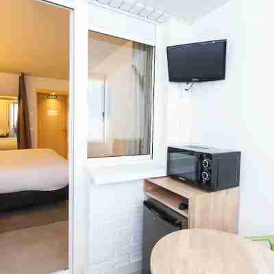 Hotel A Pamplona Rooms