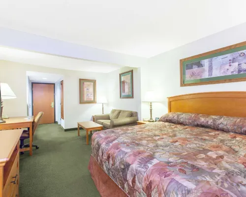 Wingate by Wyndham Bentonville Airport Hotels in Bentonville