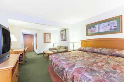 Wingate by Wyndham Bentonville Airport Hotel a Benton County