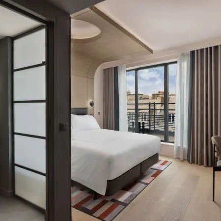Canopy by Hilton Paris Eiffel Tower Отели рядом с достопримечательностью «16-й округ: Пасси»
