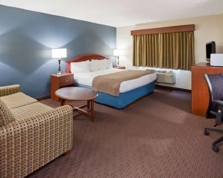 AmericInn by Wyndham Spencer スペンサーのホテル