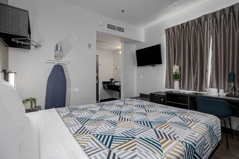 Motel 6 San Diego, CA - Downtown