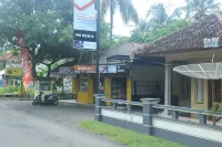 Jelajah Batukaras Hotels in Cimerak