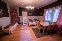 Arctic Guesthouse & Igloos Hotels in Ranua