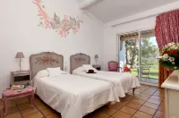 La Tramontane Hotels in Saintes-Maries-de-la-Mer