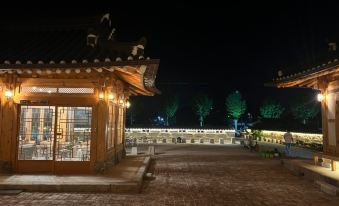 Gyeongju Leaf Moon Smenal