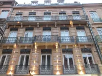 Hôtel le Capitole Hotels in Saint-Cyprien