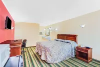 Knights Inn Paris - parking