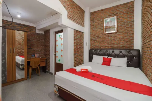 RedDoorz Syariah near Jalan Asahan Pematang Siantar Hotel di Siantar Timur