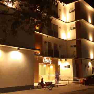 โรงแรมซีนิก Hotel Exterior