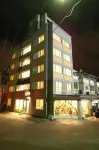 Flower Say Homestay - parking