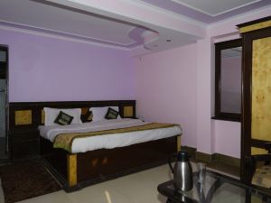 Maitri Holiday Home (Kausani)