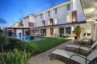 Protea Hotel Mahikeng - ที่มีสระว่ายน้ำ