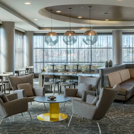 SpringHill Suites Alexandria Old Town/Southwest Отели рядом с достопримечательностью «Набережная Старого города»
