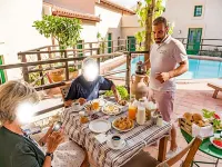 Villa Archanes - breakfast