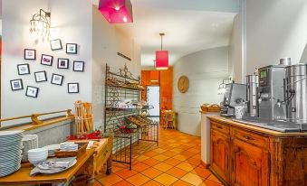 7. Hôtel Cl..