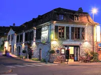 Le Victor Hugo - Hôtel et Restaurant - Logis Hôtels Hotel a Autoire