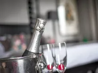 The Meadowpark Bar, Kitchen & Rooms - bar