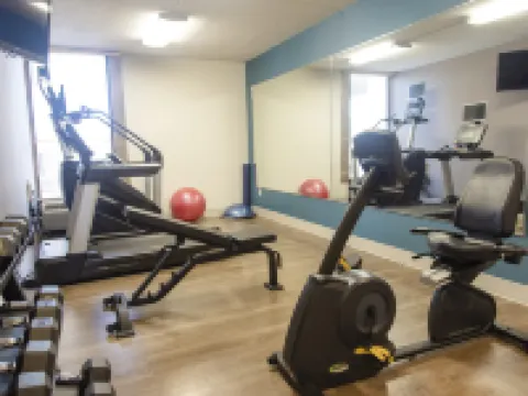 Holiday Inn Express 馬什菲爾德（斯普林菲爾德區） 馬什菲爾德酒店