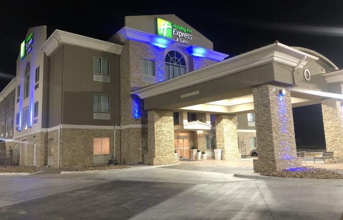 Holiday Inn Express & Suites WOODWARD HWY 270 by IHG