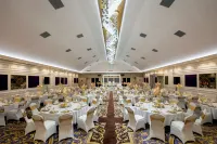 Doubletree by Hilton Elazig - bar