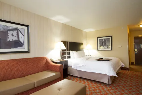 Hampton Inn Marshall - 2-Star