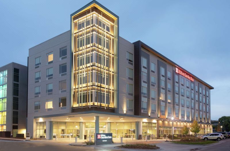 Hilton Garden Inn Omaha Aksarben Village