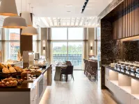 AC Hotel Belfast Hoteles cerca de Reloj del Memorial de Albert